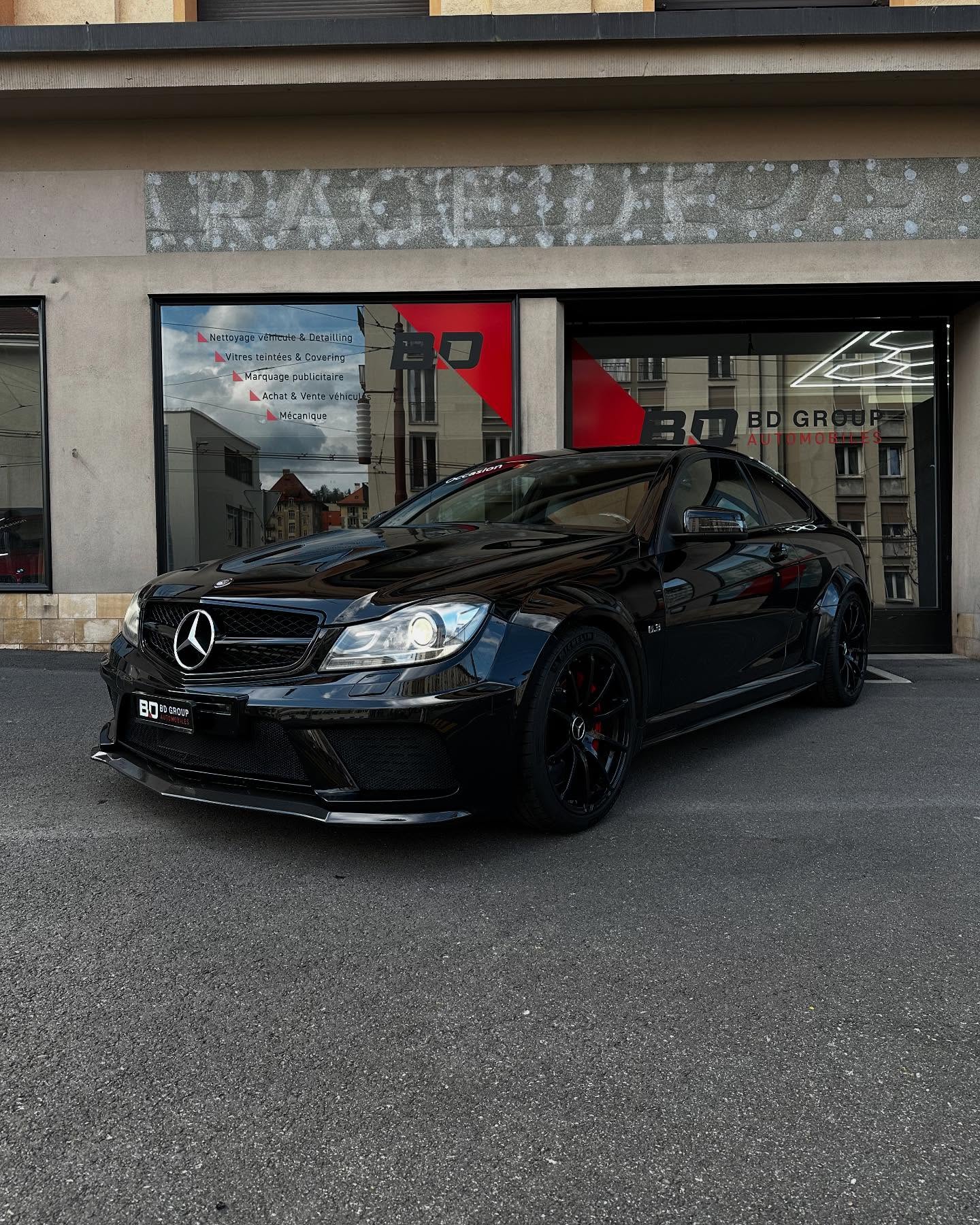 Mercedes C63 AMG Black Series Full Black